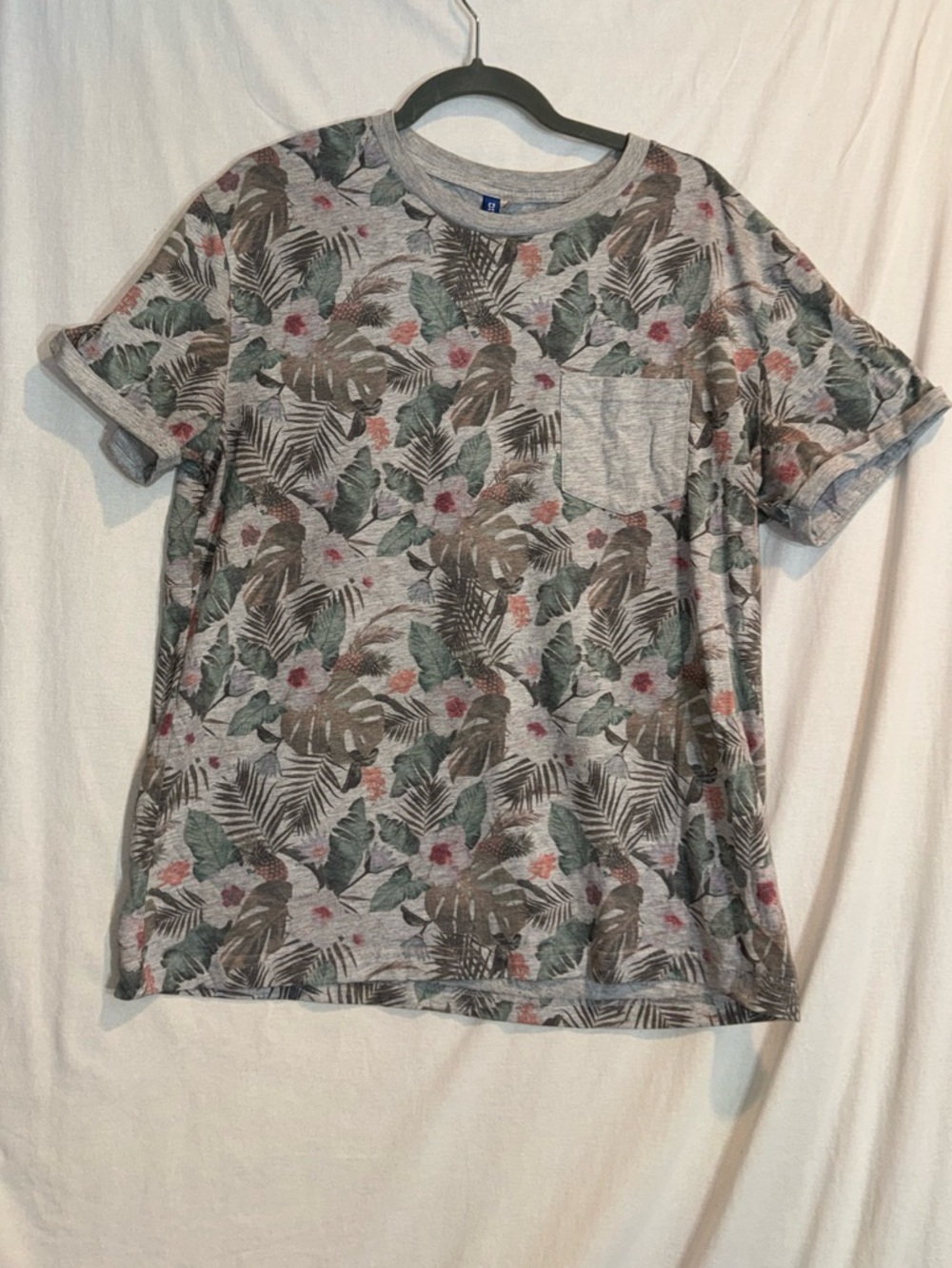 Divided Heather Gray Floral Pocket Tee